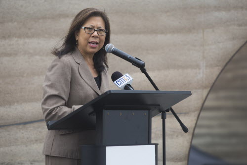 California wants to keep $300 billion in spending a secret