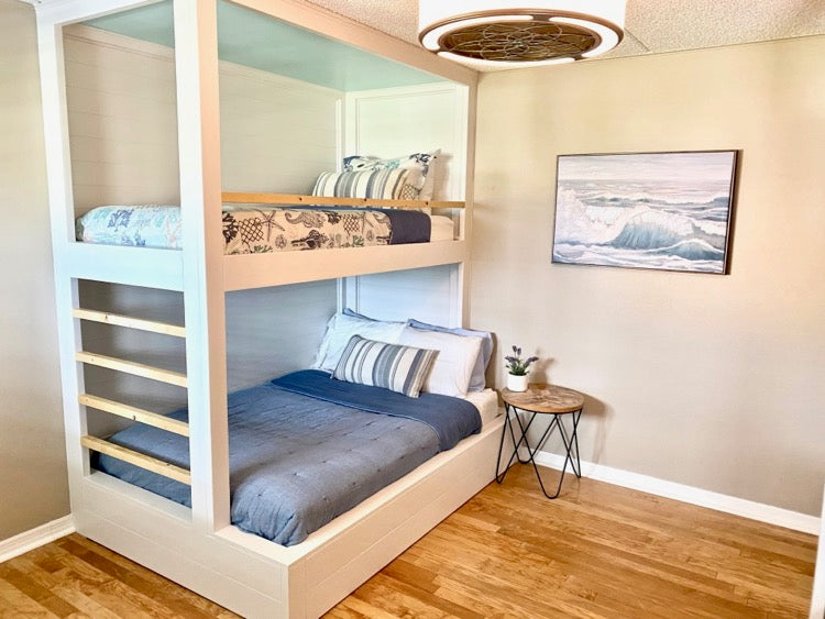 Built-In Bunk Bed (Twin over Full)