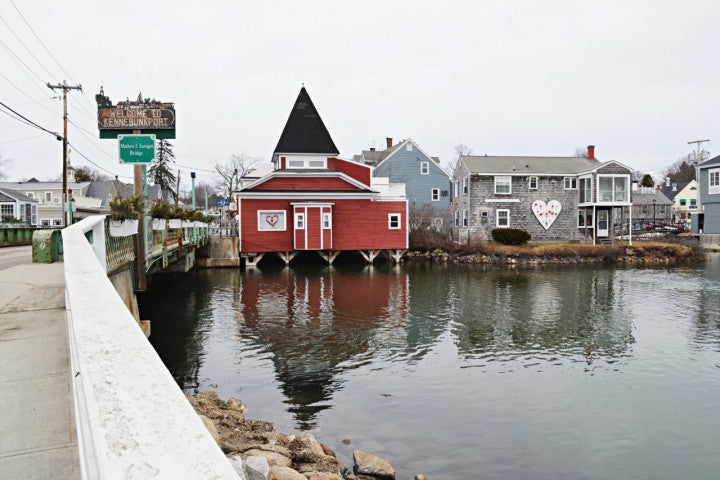Kennebunkport, Maine, in Winter | Paint the Town Red