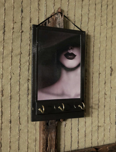 Vogue Print Jewelry Organizer