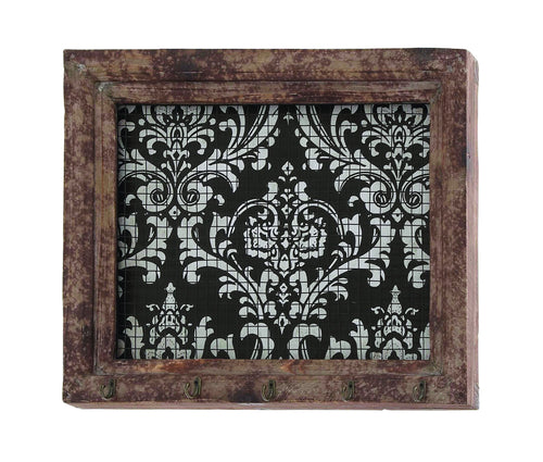 Cantatrice Exclusive Wall Jewelry